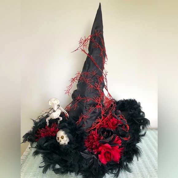 Witch hat ❣️HOST PICK❣️Blood red & black Feathers skeletons, vines & flowers 1of - Picture 15 of 16